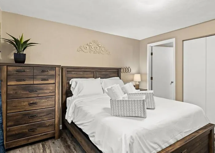 Apartment Peaceful 2bd 10 Mins From Dt Peoria